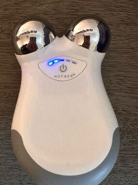 NuFace Mini Device